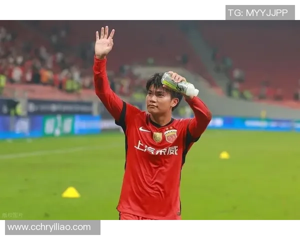 北京足球队战术变革引发热议球迷与专家共同探讨未来发展方向