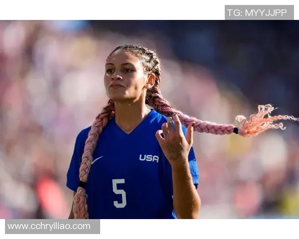 带辫子足球明星盘点他们的风格与成就让我们一起回顾他们的辉煌瞬间